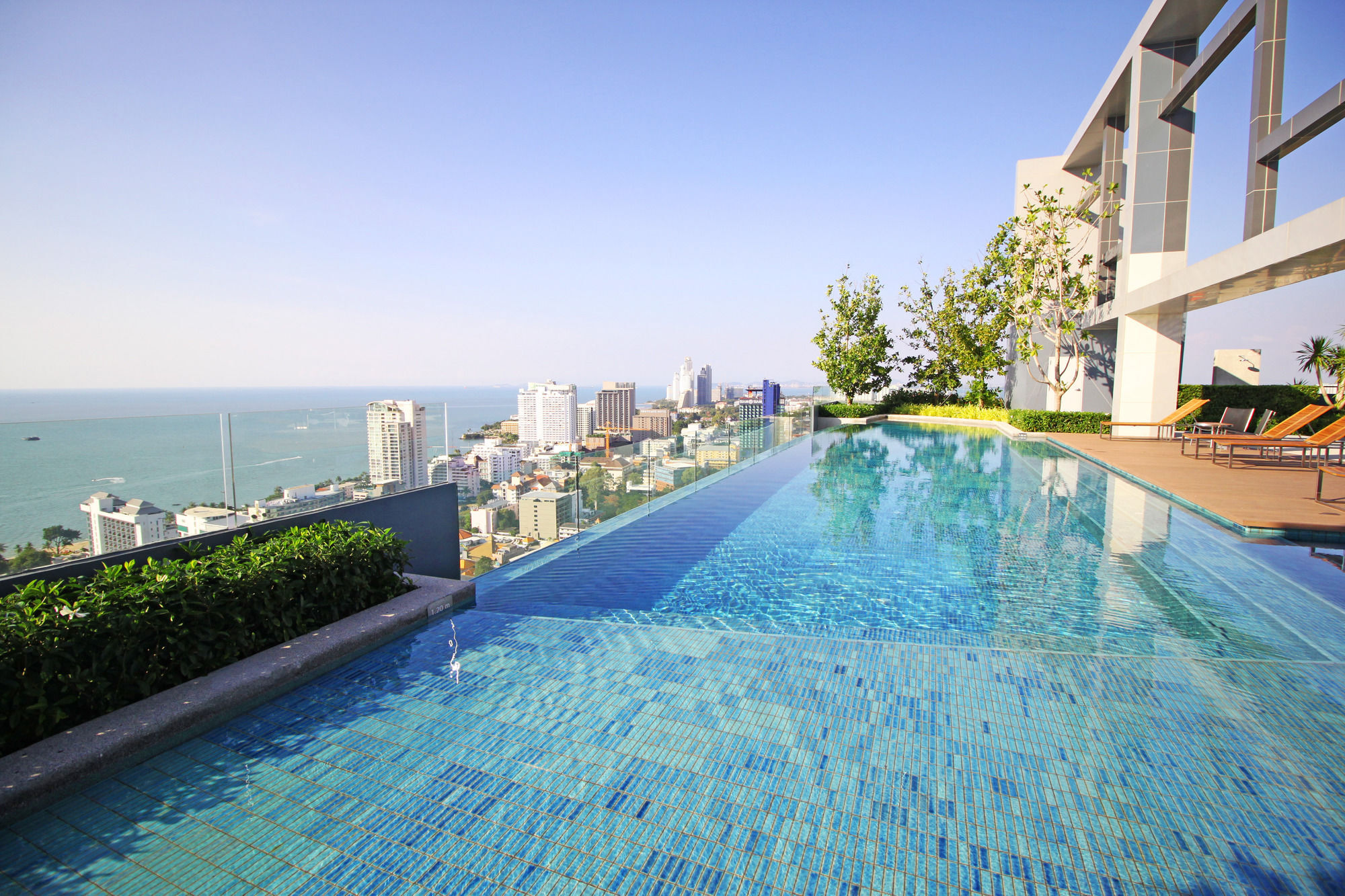 Centric Sea By Pattaya Holiday Bang Lamung Bagian luar foto